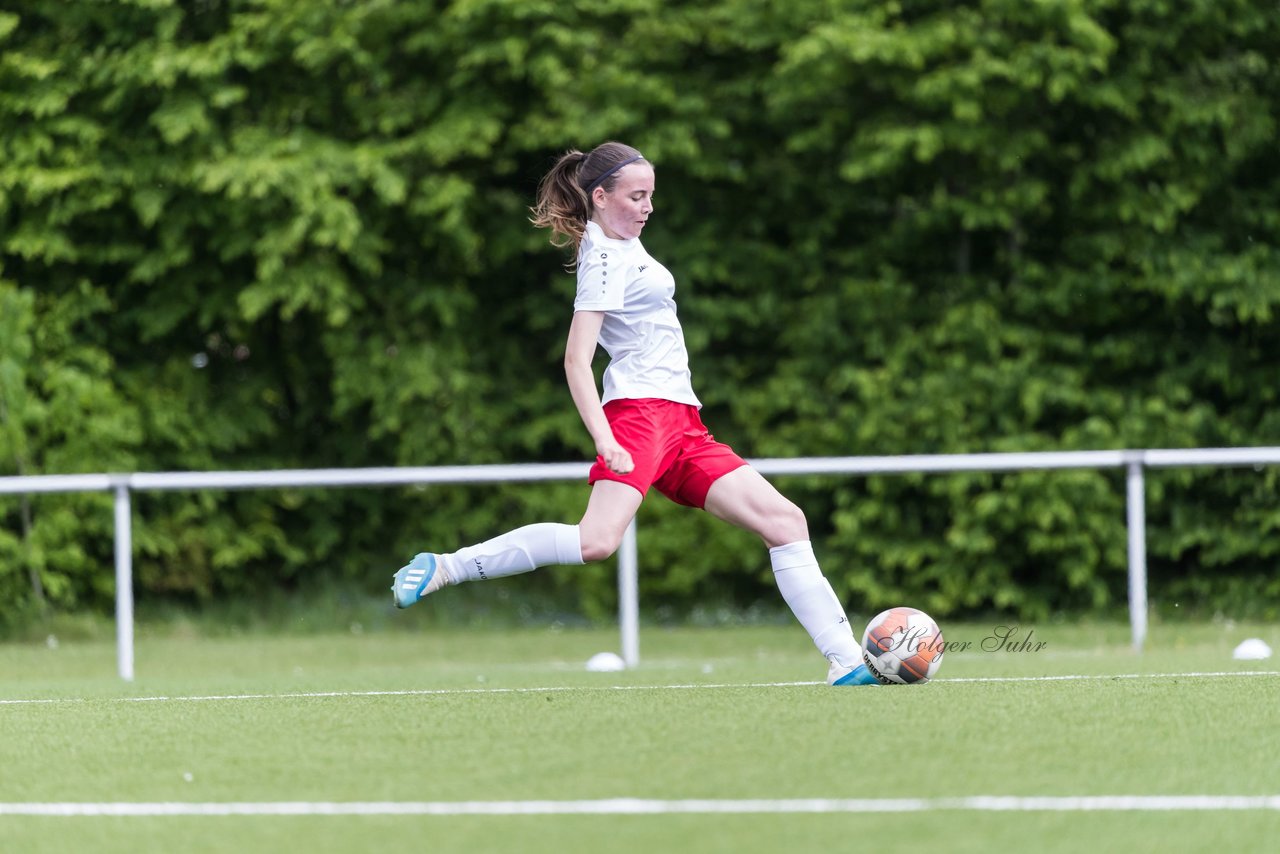 Bild 203 - wBJ SV Wahlstedt - SV Steinhorst/Labenz : Ergebnis: 0:1